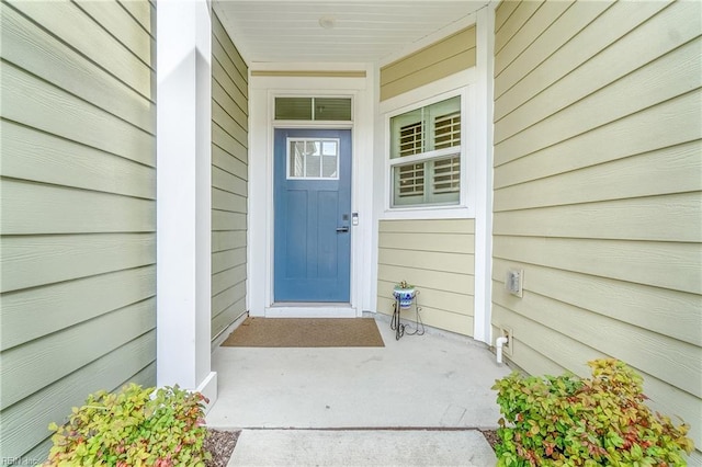 view of property entrance