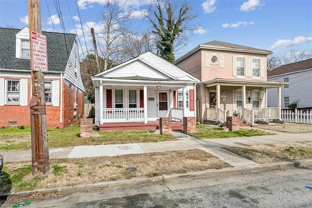 view of front of property featuring a porch