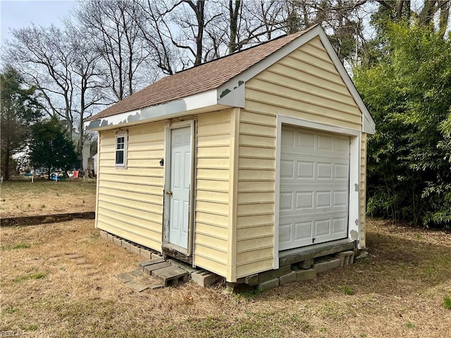 view of outdoor structure with an outdoor structure