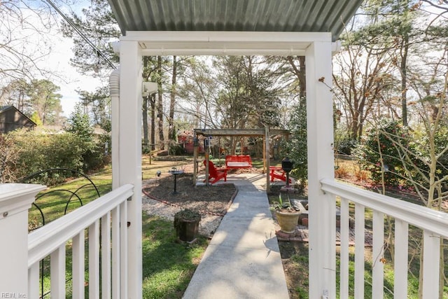 view of yard with a pergola