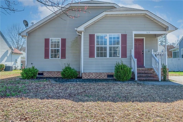 bungalow-style home featuring crawl space