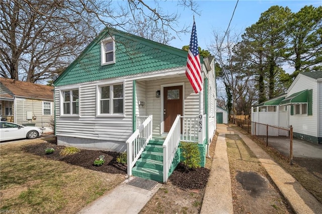 view of front of property with covered porch