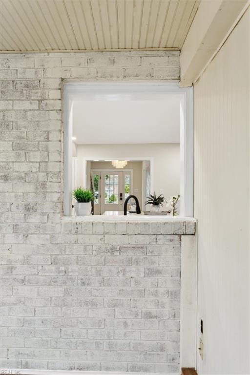 room details with wooden ceiling