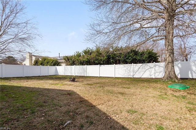 view of yard featuring fence