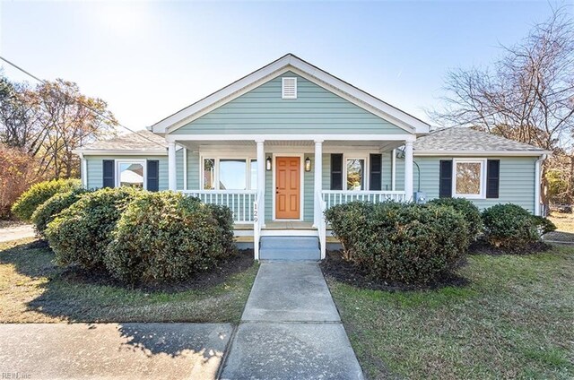 bungalow featuring a porch