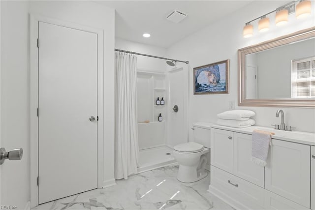 full bathroom featuring a shower with curtain, marble finish floor, vanity, and toilet