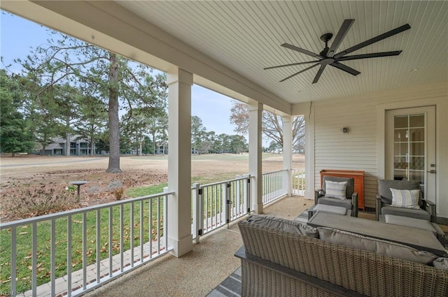 view of patio / terrace with a porch and ceiling fan