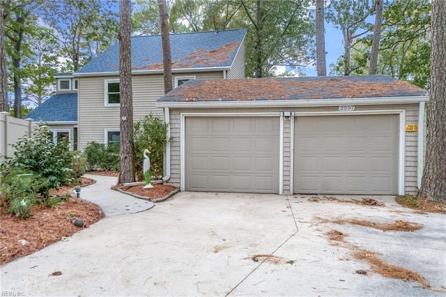 view of detached garage