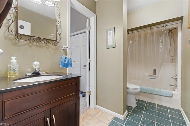 full bath with baseboards, toilet, shower / bath combo with shower curtain, tile patterned floors, and vanity