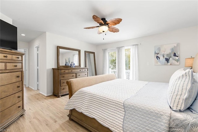 bedroom with a ceiling fan, recessed lighting, baseboards, and light wood-type flooring