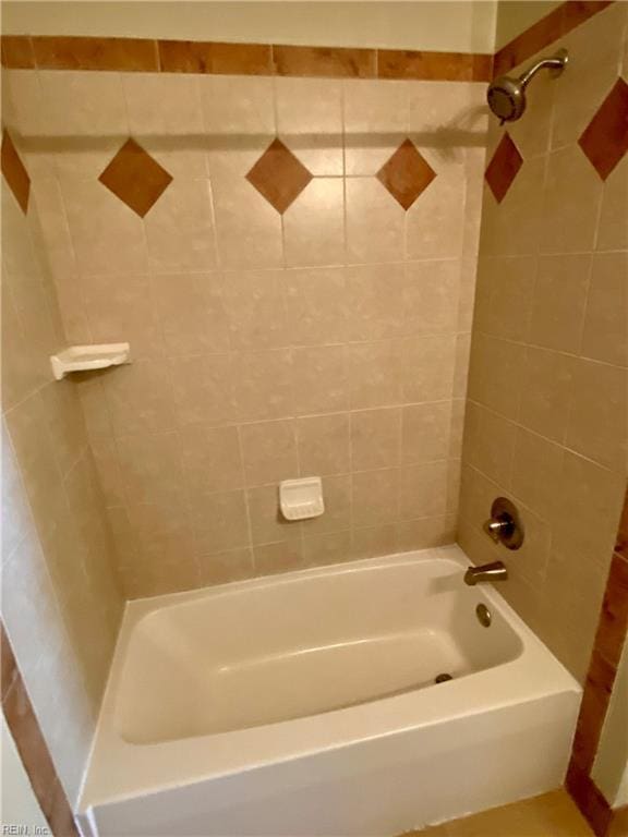 full bath featuring shower / washtub combination