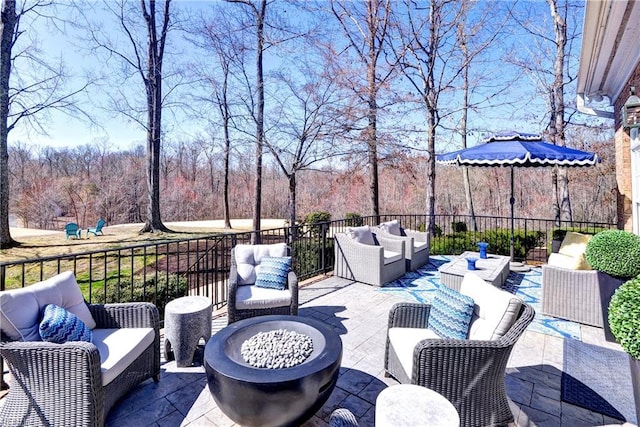 view of patio featuring an outdoor living space