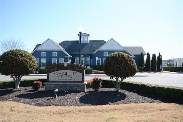 view of community / neighborhood sign