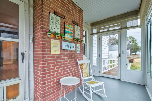 view of sunroom / solarium