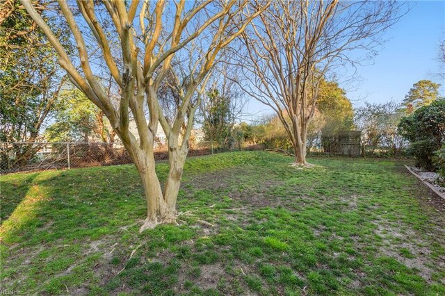 view of yard featuring fence