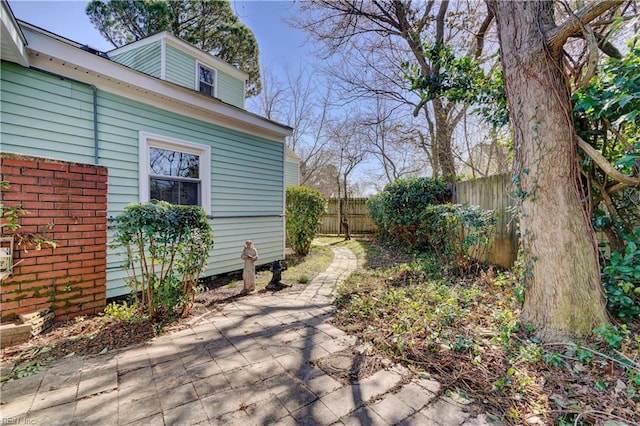 view of yard featuring fence