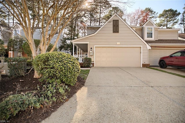 view of front of home featuring driveway