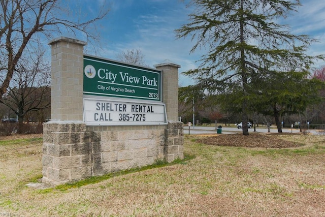 view of community / neighborhood sign