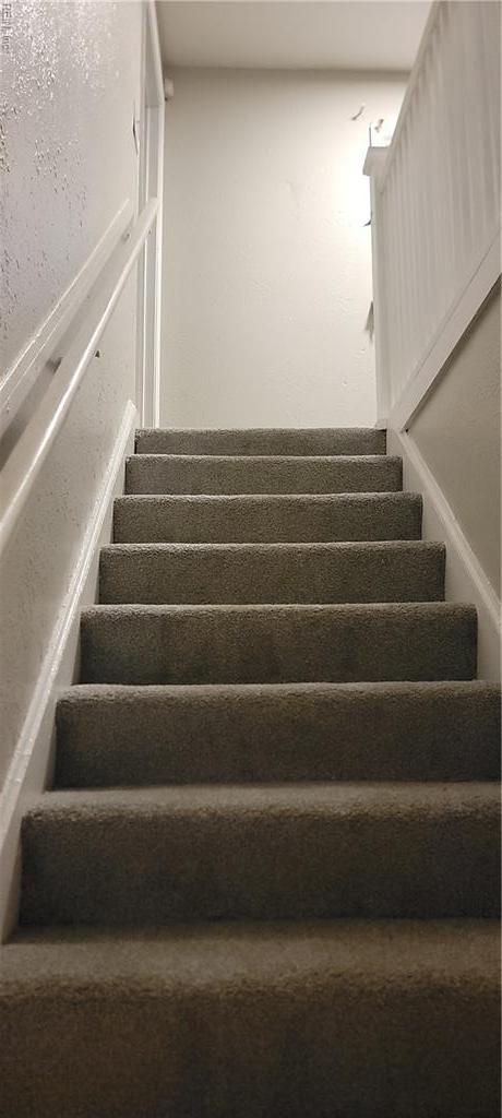 1832 Roanoke Ave, Newport News, VA 23607 - view of stairs