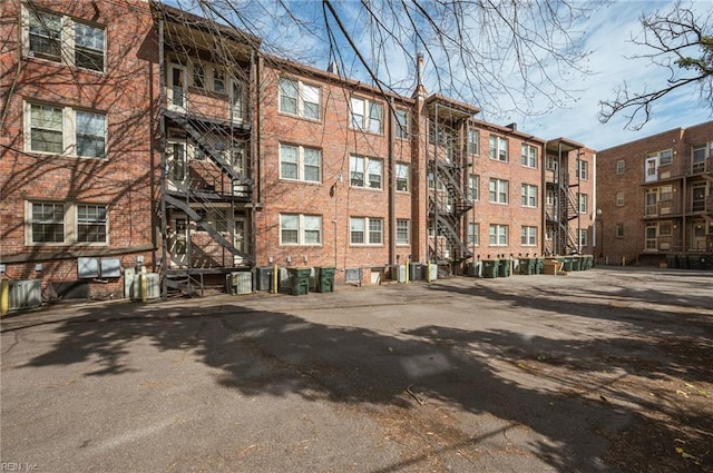 911 Spotswood Ave Unit 6, Norfolk, VA 23517 - view of apartment building / complex with central AC unit