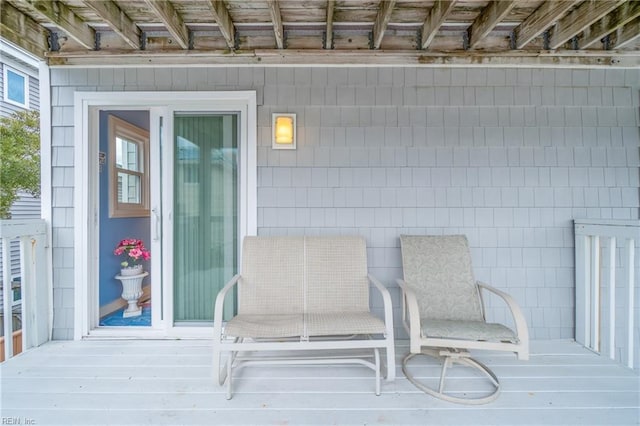 832 Surfside Ave, Virginia Beach, VA 23451 - view of wooden deck