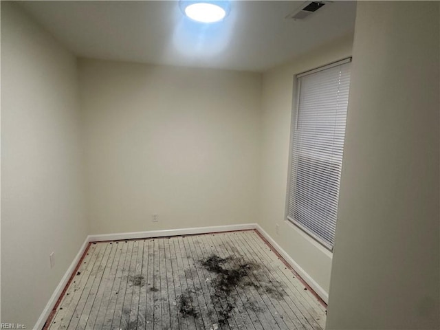 422 Homestead Ave, Hampton, VA 23661 - empty room featuring baseboards, visible vents, and wood-type flooring