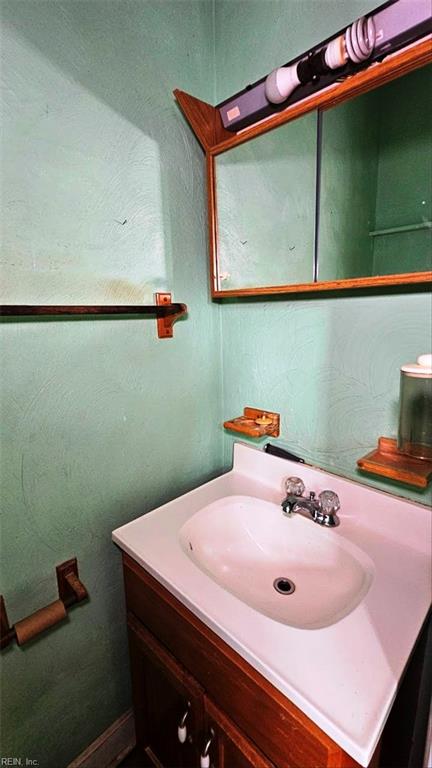 380 Hobson Ave, Hampton, VA 23661 - bathroom featuring vanity
