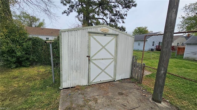 380 Hobson Ave, Hampton, VA 23661 - view of shed with fence