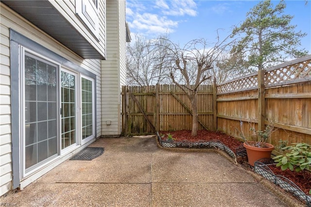 724 Oleander Cir, Virginia Beach, VA 23464 - view of patio featuring fence