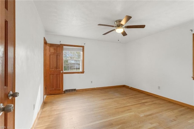 111 Garrett Dr, Hampton, VA 23669 - spare room featuring light wood finished floors, baseboards, visible vents, and a ceiling fan