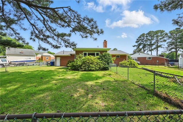 8084 Lynnbrook Dr, Norfolk, VA 23518 - view of yard