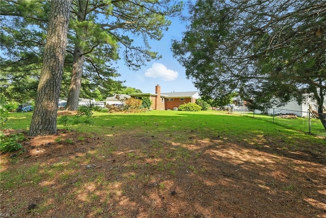 8084 Lynnbrook Dr, Norfolk, VA 23518 - view of yard