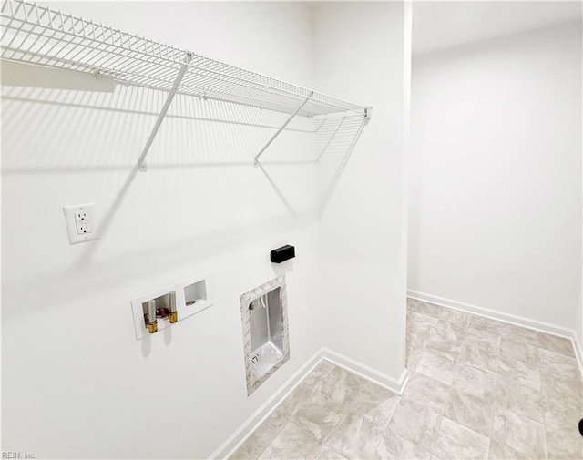 1539 Waltham Ln, Newport News, VA 23608 - laundry room featuring baseboards and hookup for a washing machine