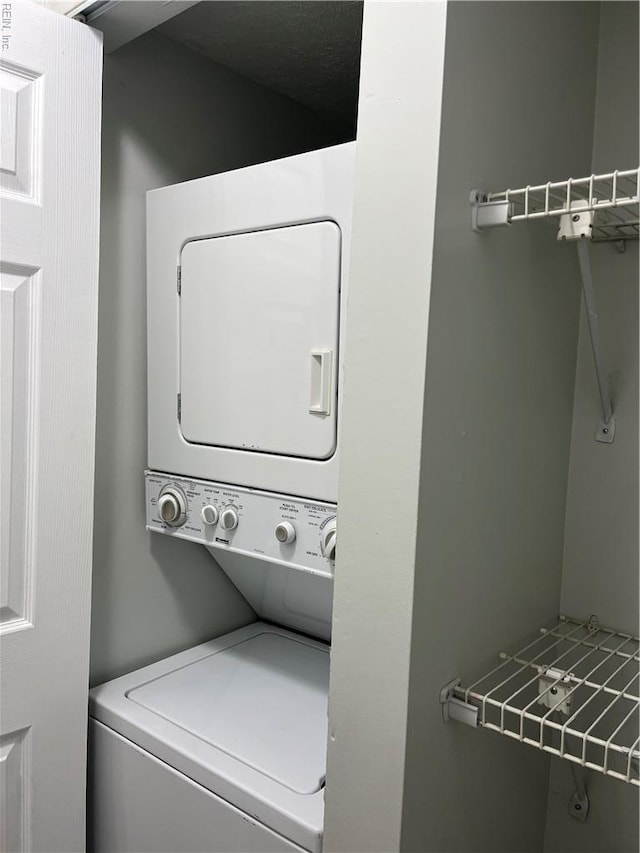 161 Haverford Ct Unit 2, Hampton, VA 23666 - laundry room with stacked washer / dryer