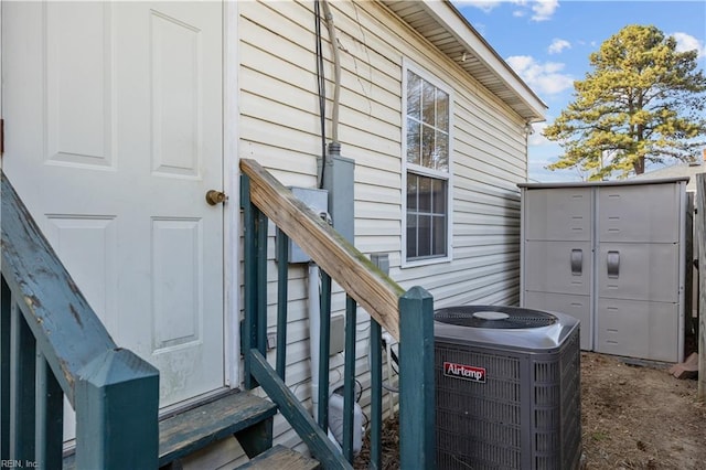 504 Glendale Ave, Norfolk, VA 23505 - exterior space featuring cooling unit