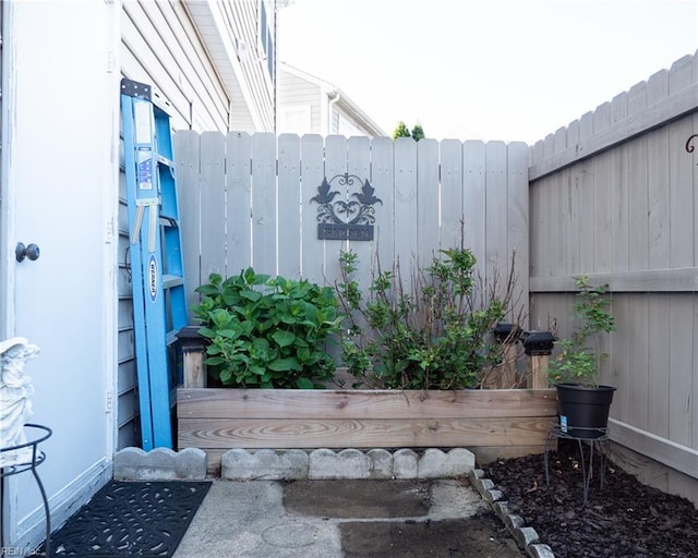 4734 Kempsville Greens Pkwy, Virginia Beach, VA 23462 - exterior space featuring fence