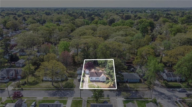 bird's eye view with a view of trees