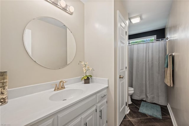 943 Tabb Lakes Dr, Yorktown, VA 23693 - bathroom featuring tile patterned floors, curtained shower, vanity, and toilet