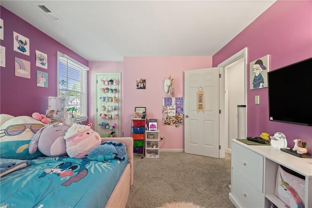 943 Tabb Lakes Dr, Yorktown, VA 23693 - bedroom featuring visible vents, baseboards, and light colored carpet
