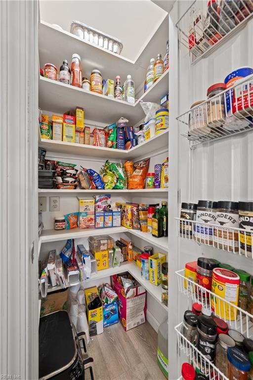 943 Tabb Lakes Dr, Yorktown, VA 23693 - view of pantry