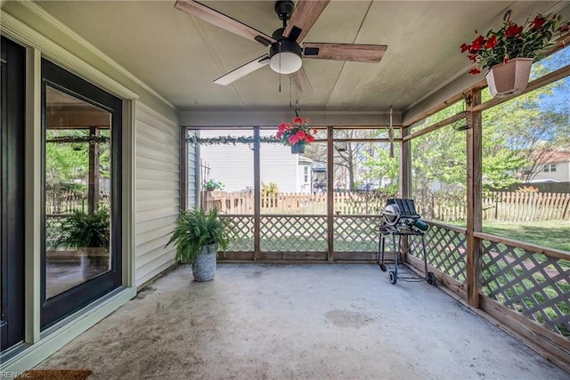 943 Tabb Lakes Dr, Yorktown, VA 23693 - unfurnished sunroom featuring a ceiling fan
