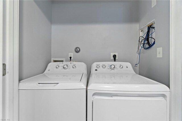3410 E Princess Anne Rd, Norfolk, VA 23502 - laundry room featuring laundry area and washing machine and clothes dryer