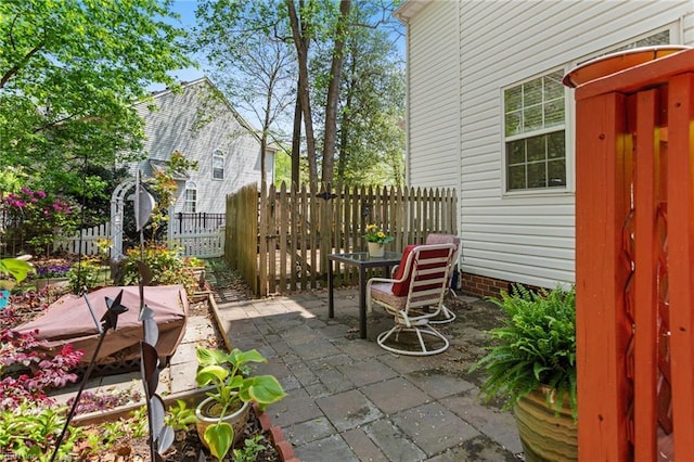 106 Elm Tree Ct, Suffolk, VA 23435 - view of patio featuring fence