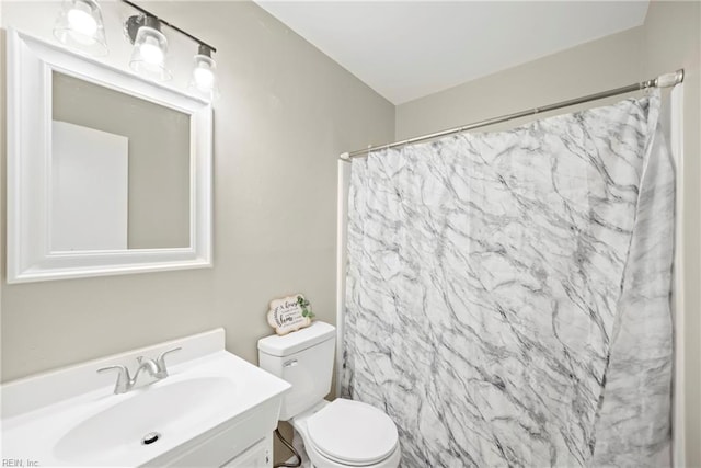 105 Ireland St, Hampton, VA 23663 - full bath with vanity, a shower with curtain, and toilet