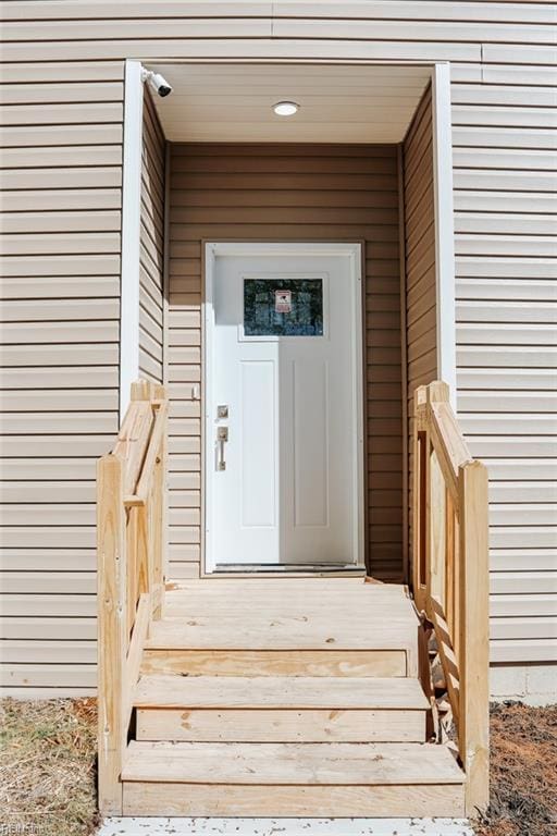 404 Hogart St, Franklin, VA 23851 - view of exterior entry