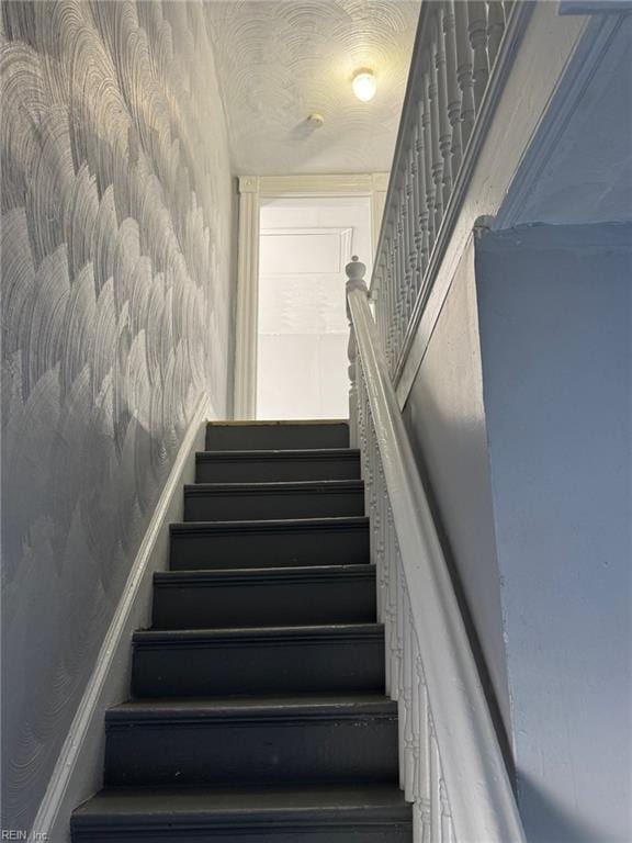 3800 Victoria Blvd, Hampton, VA 23669 - view of stairs