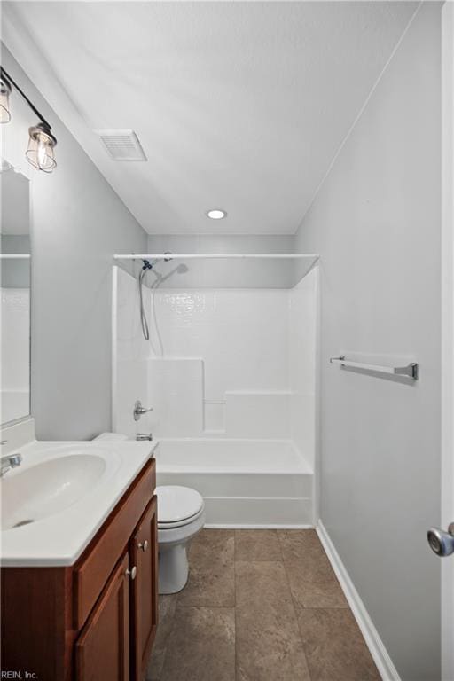 full bathroom with baseboards, shower / bathtub combination, toilet, and vanity