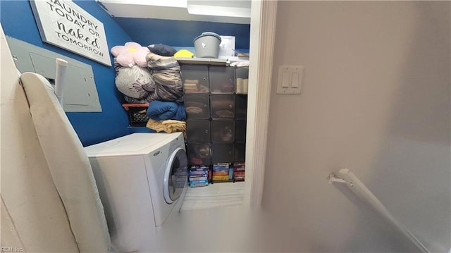 7045 Doummar Dr, Norfolk, VA 23518 - clothes washing area with washer / clothes dryer