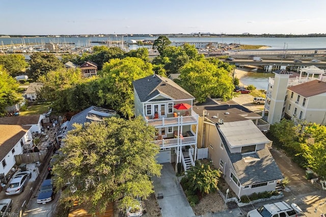 bird's eye view with a water view