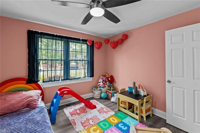 212 Cherokee Rd, Hampton, VA 23661 - bedroom featuring wood finished floors, baseboards, and ceiling fan